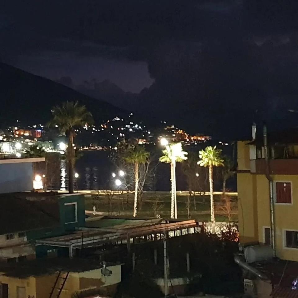 Apartament me qera 2+1+2 ne Lungomare Vlore