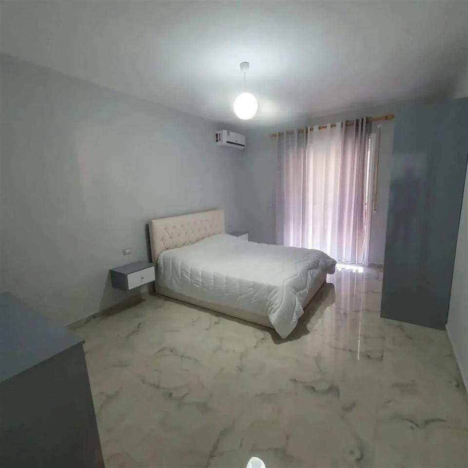 Apartament me qera 1+1 prane Bolv- Oil vlore