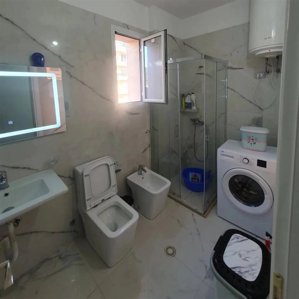 Apartament me qera 1+1 prane Bolv- Oil vlore