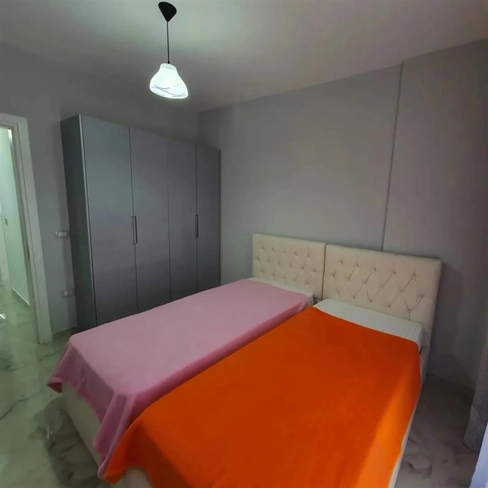 Apartament me qera 1+1 prane Bolv- Oil vlore