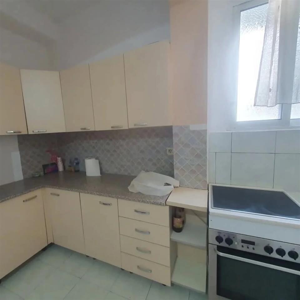 Apartament me qera 2+1 prane Xhaminse Vlore