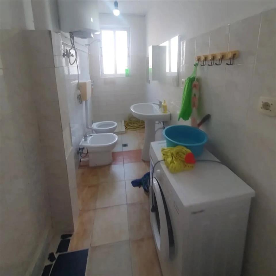 Apartament me qera 2+1 prane Xhaminse Vlore