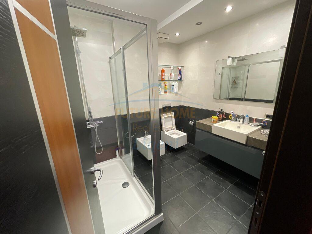 Qera, Apartament 3+1+2 Poste Parkimi, Liqeni i Thate, Tiranë