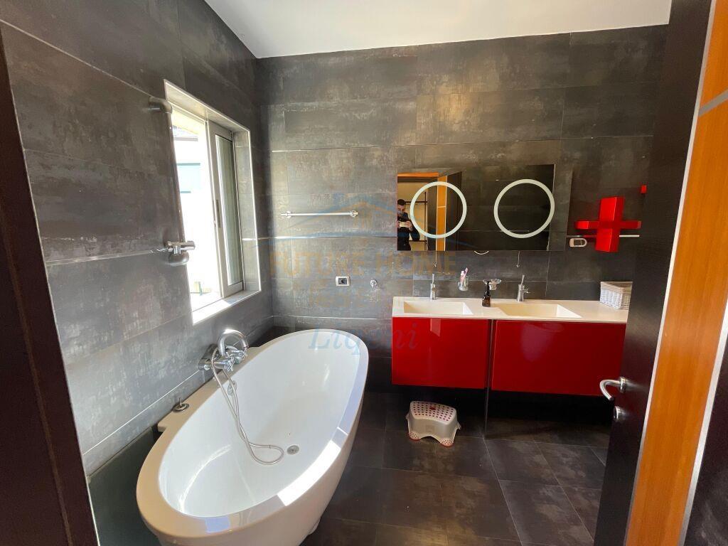 Qera, Apartament 3+1+2 Poste Parkimi, Liqeni i Thate, Tiranë