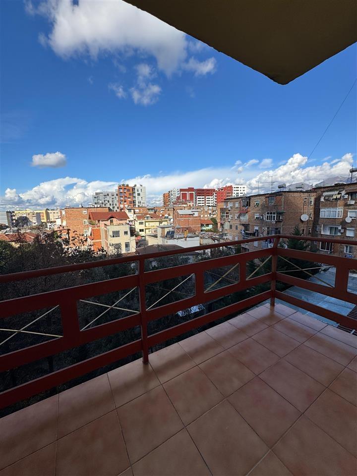 Qera, Apartament 1+1, Xhamlliku, Tiranë.