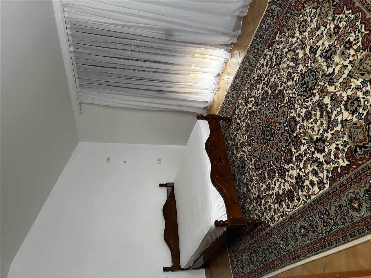 JEPET ME QERA 2+1 me 1 POST PARKIMI