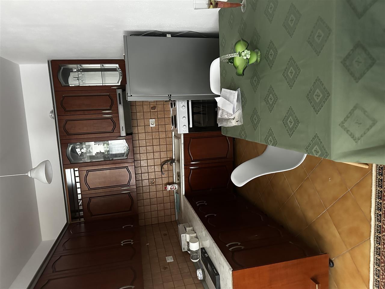 JEPET ME QERA 2+1 me 1 POST PARKIMI