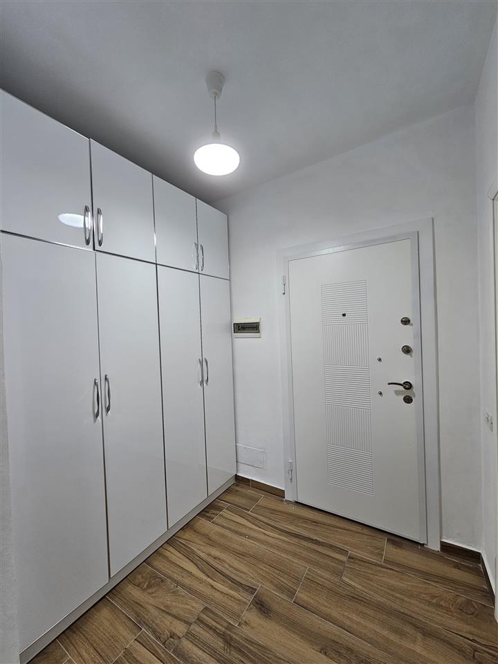 2+1 – Qera – i Mobiluar – Durres — Stacioni i trenit