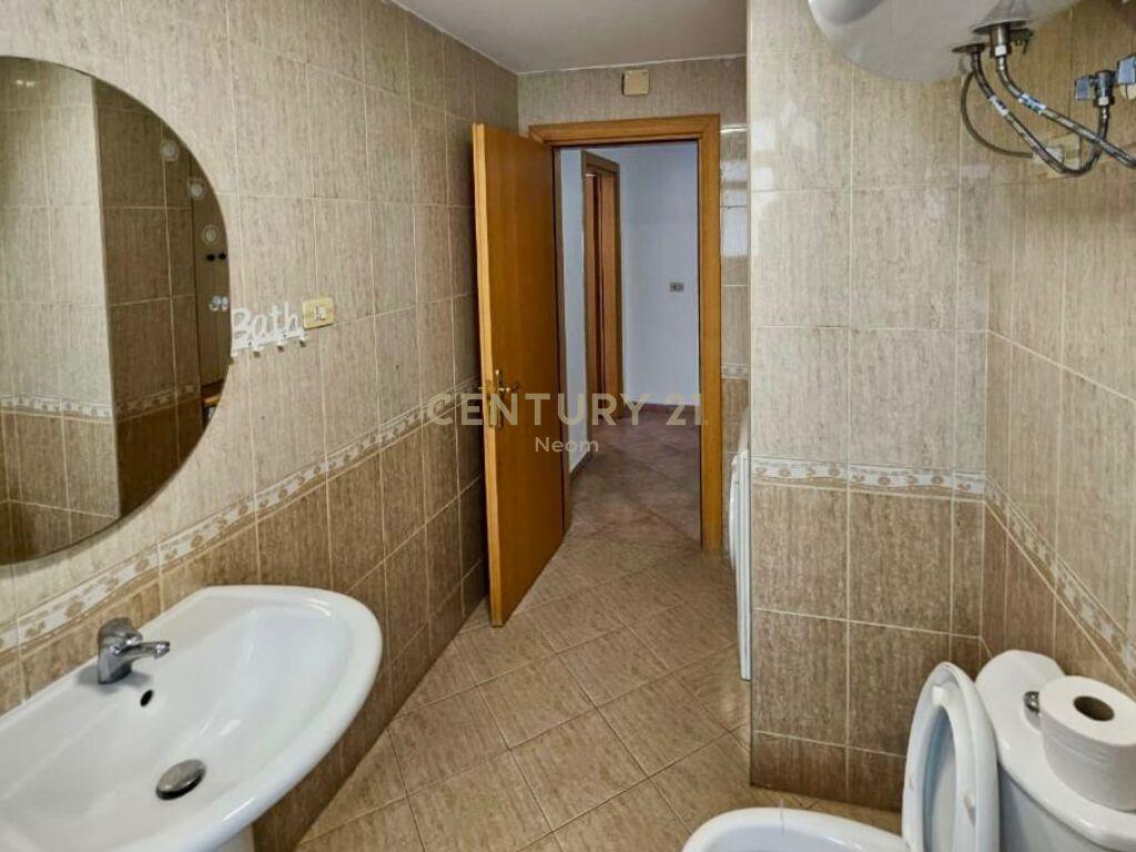 Qira Apartament 2+1+2 Komuna e Parisit €650