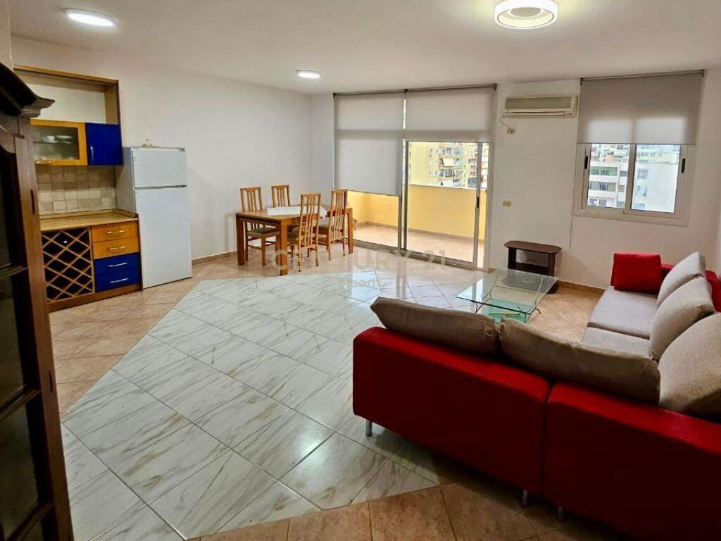 Qira Apartament 2+1+2 Komuna e Parisit €650