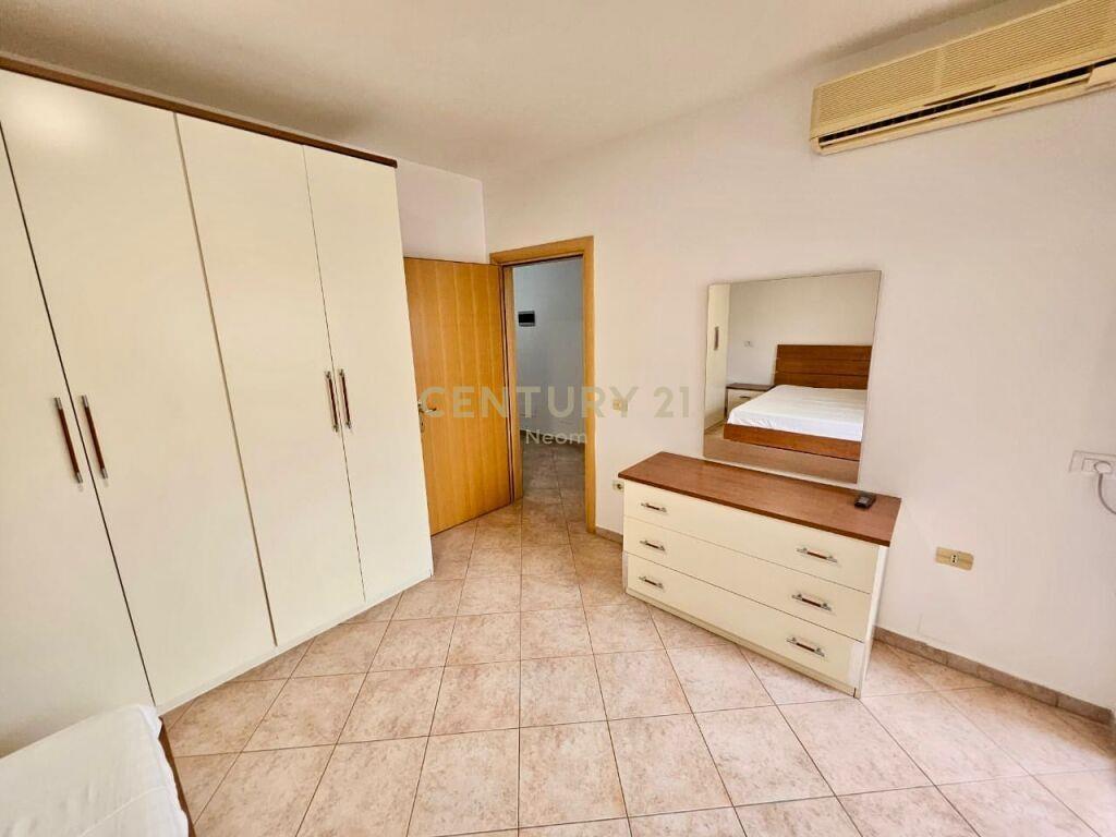 Qira Apartament 2+1+2 Komuna e Parisit €650