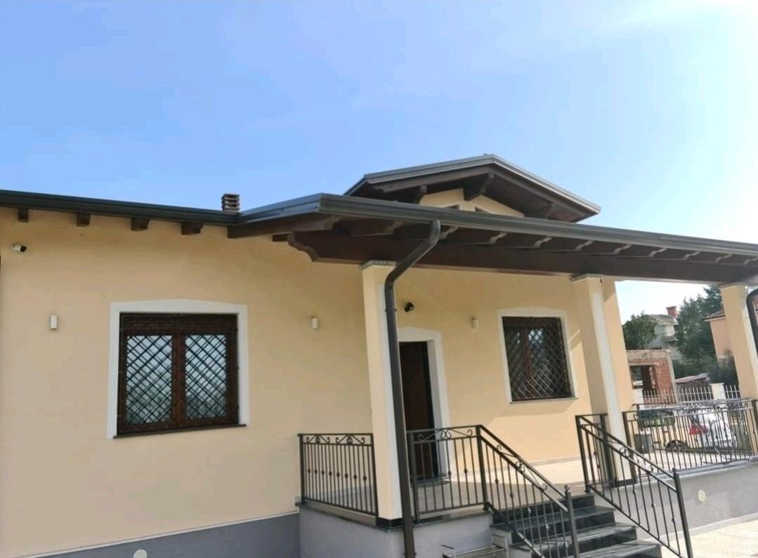 SHITET VIL PLUS MAGAZIN DHE GARAZHD