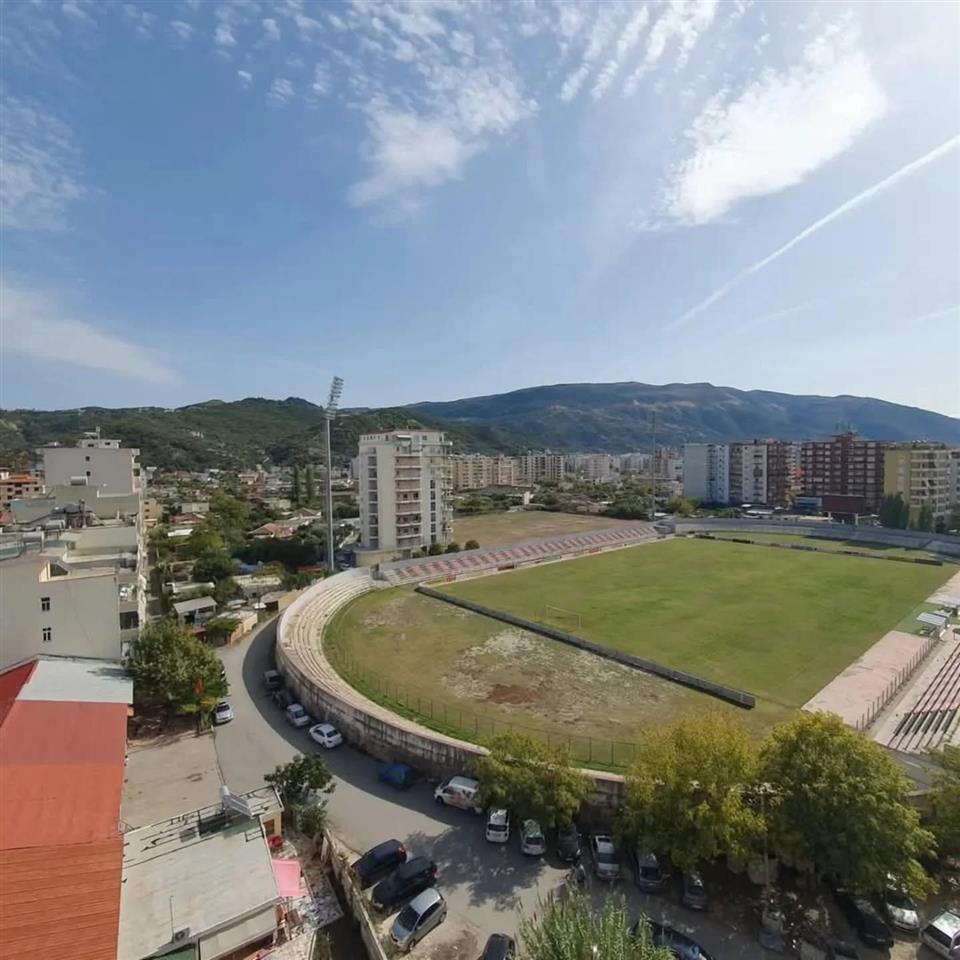 Apartament ne shitje 2+1 prane Stadiumit Flamurtari Vlore