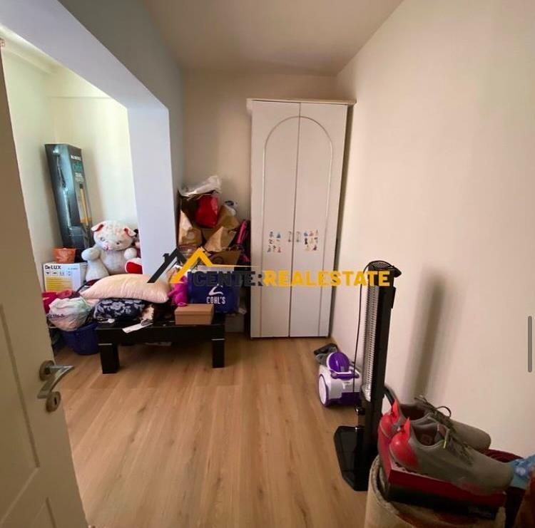 SHITET APARTAMENT 3+1 I MOBILUAR, ELBASAN.