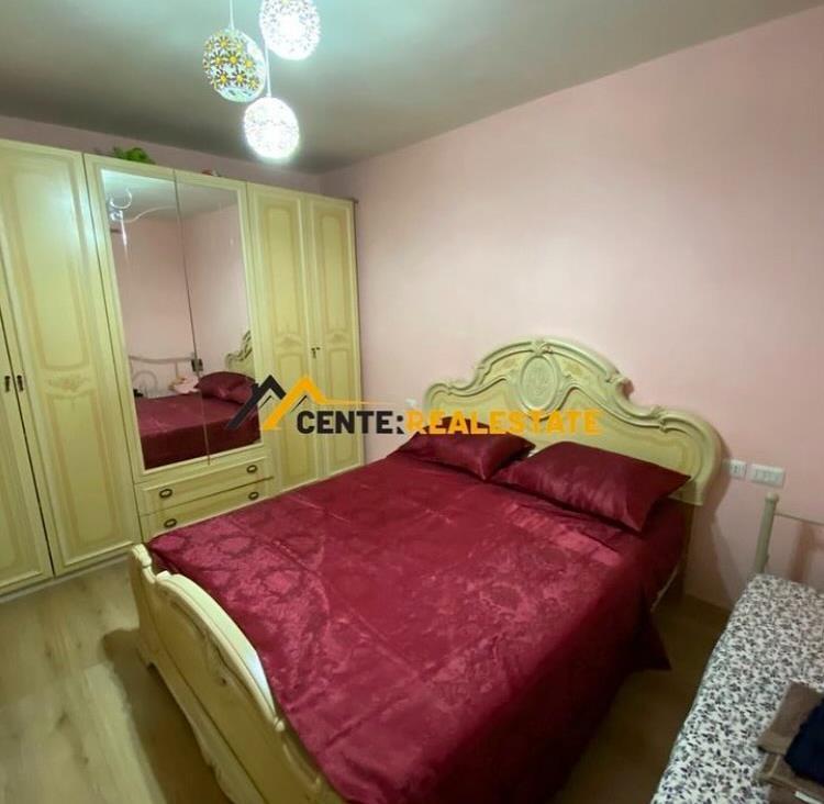SHITET APARTAMENT 3+1 I MOBILUAR, ELBASAN.