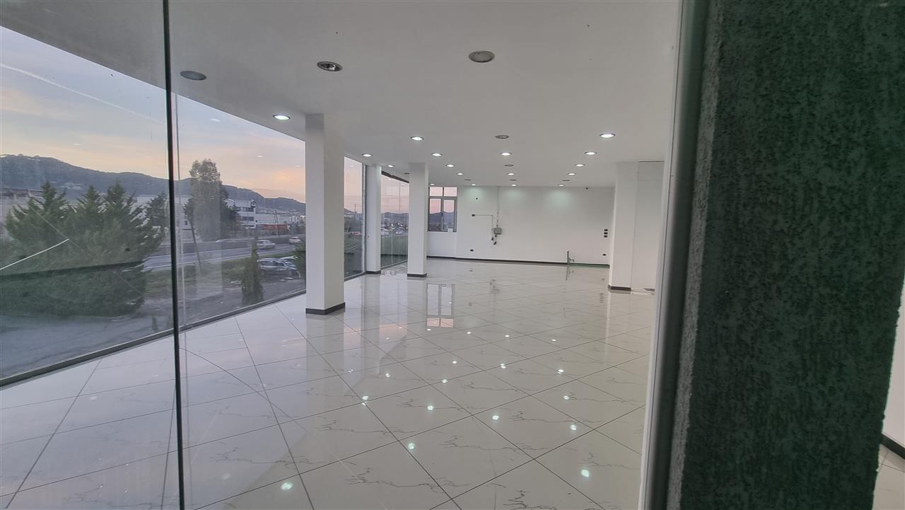 Jepet me qera objekti ne nje nga zonat me strategjike