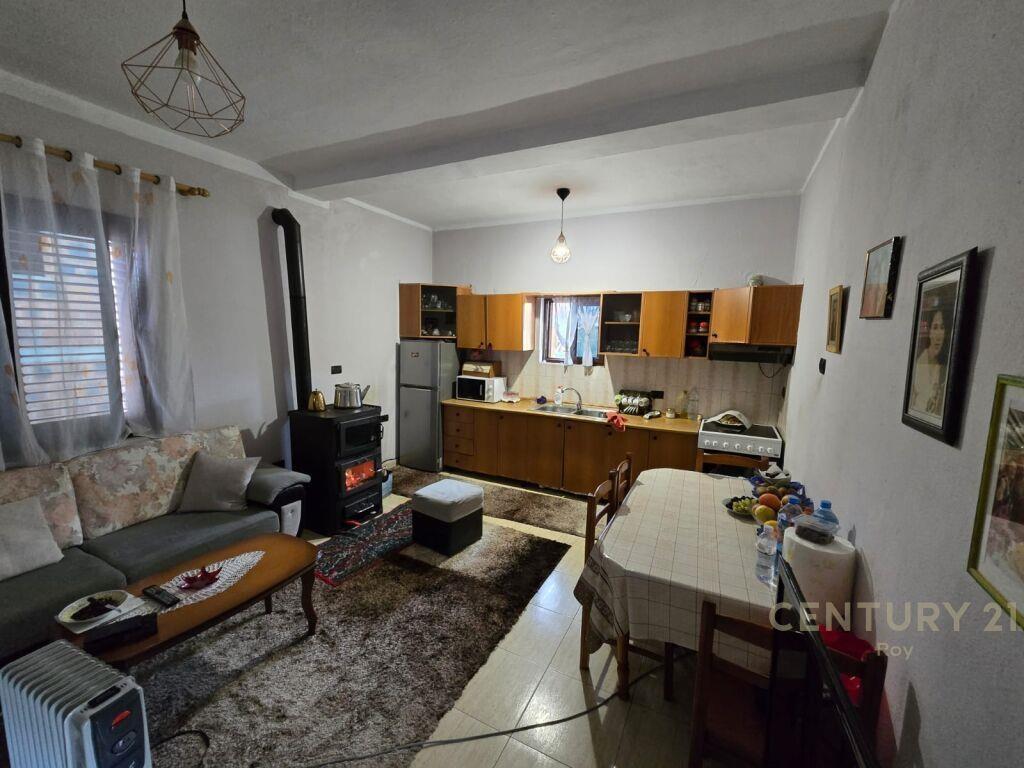 SHITET SHTEPI PRIVATE NE DURRES !!!!