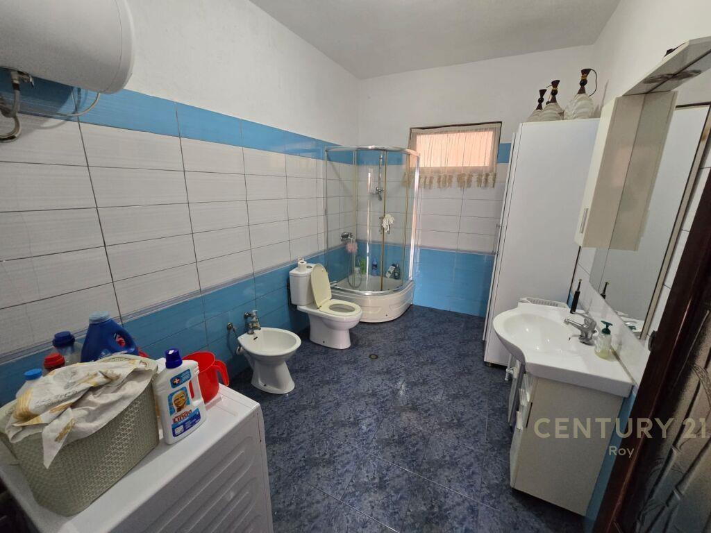 SHITET SHTEPI PRIVATE NE DURRES !!!!