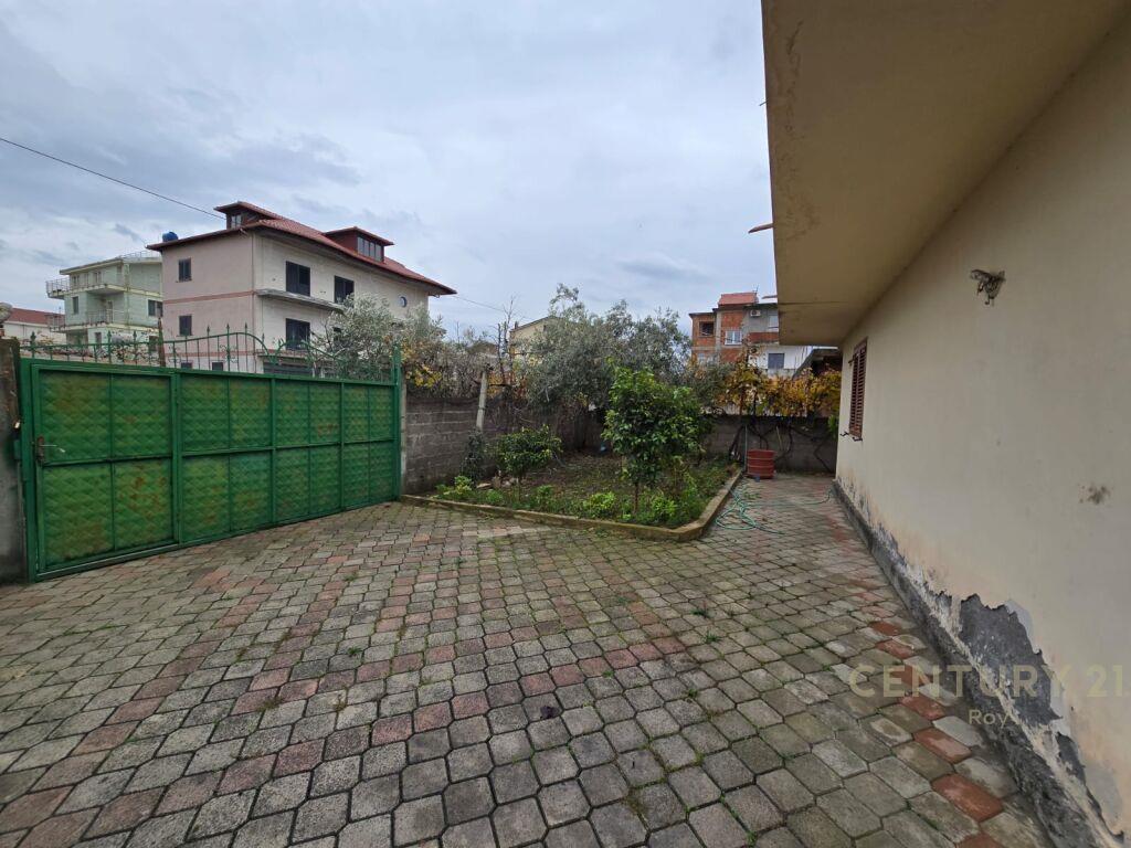 SHITET SHTEPI PRIVATE NE DURRES !!!!