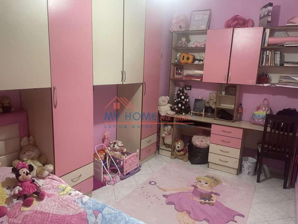 Apartament 3+1 me Qira ne Laprake