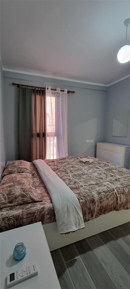 Apartament me qera ditore prane Qendres!