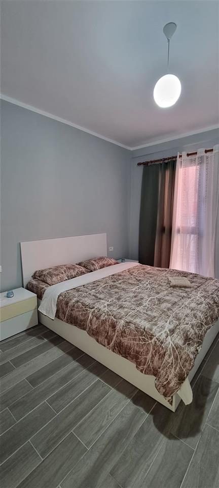 Apartament me qera ditore prane Qendres!