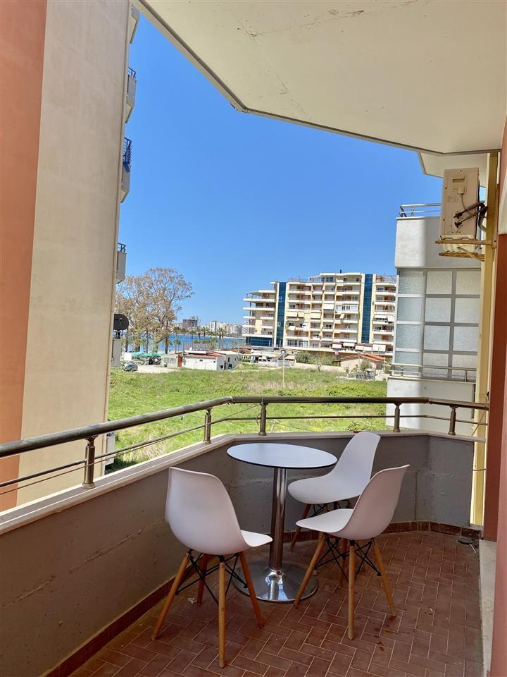 APARTAMENT 2+1 ME QERA DITORE/MUJORE NE LUNGOMARE