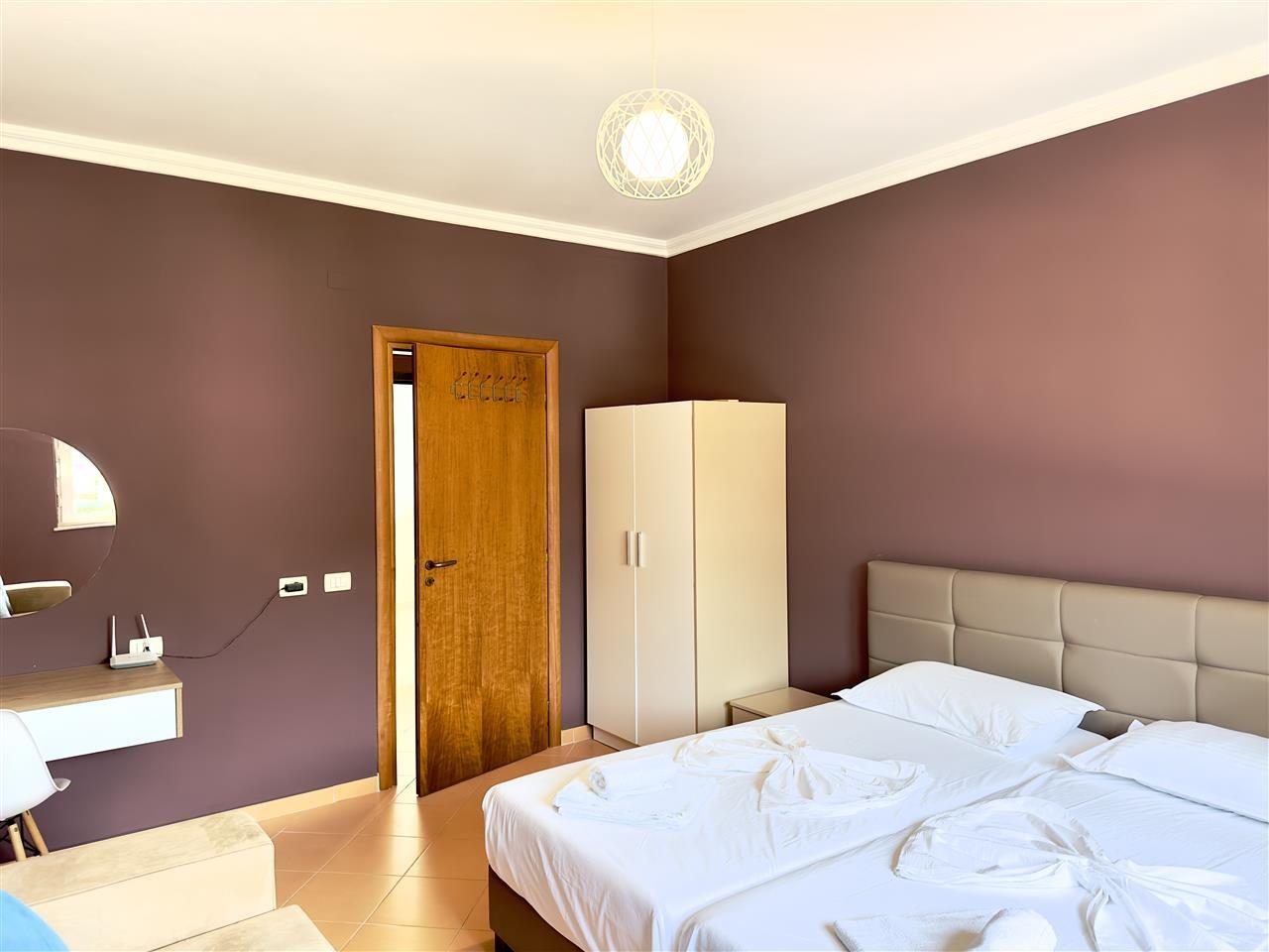 APARTAMENT 2+1 ME QERA DITORE/MUJORE NE LUNGOMARE