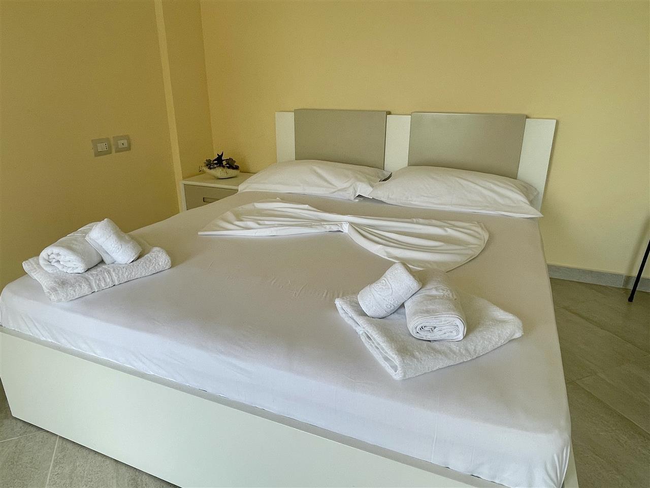 APARTAMENT 2+1 ME QERA DITORE/MUJORE NE LUNGOMARE