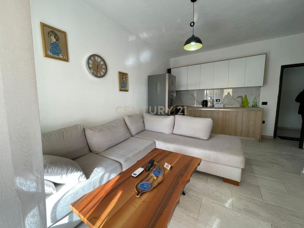 JEPET ME QIRA APARTAMENT 1+1 NE PLAZH RROTA KUQE!