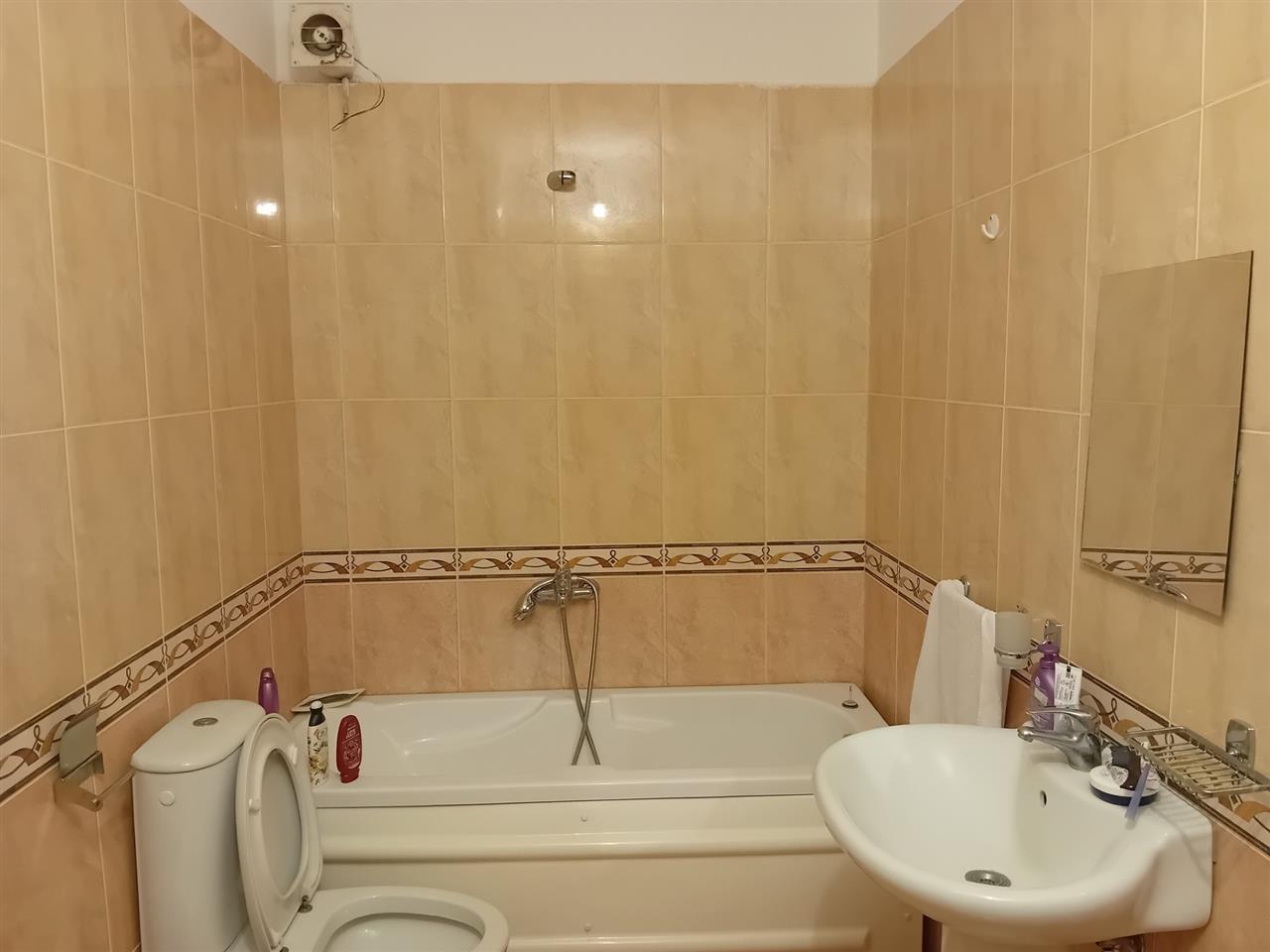 APARTAMENT 2+1 ME QIRA, QENDER PAMJE NGA DETI