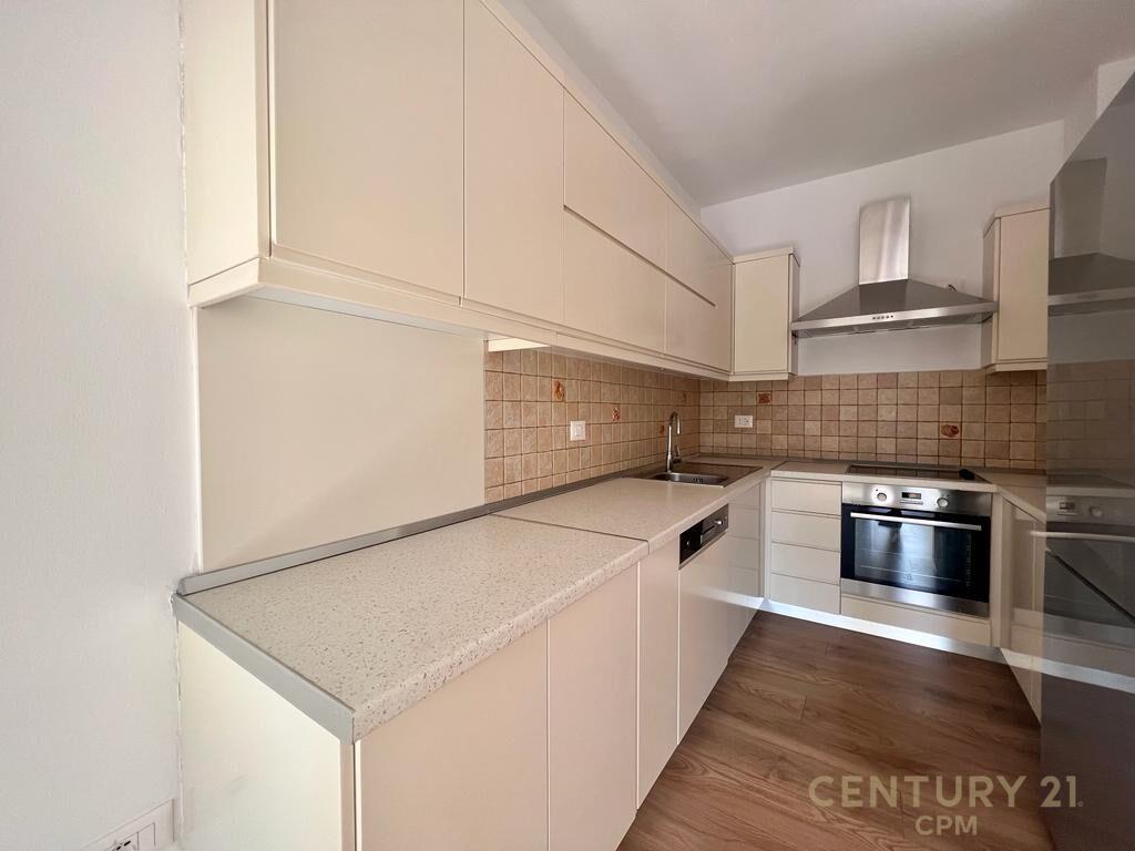 Qira Apartament 2+1+2 Stadiumi “Air Albania” €1400