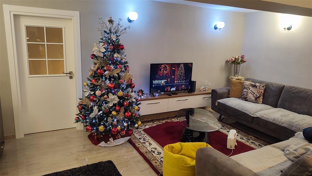 Shitet vilë 2 katshe në lagjen 1 maj