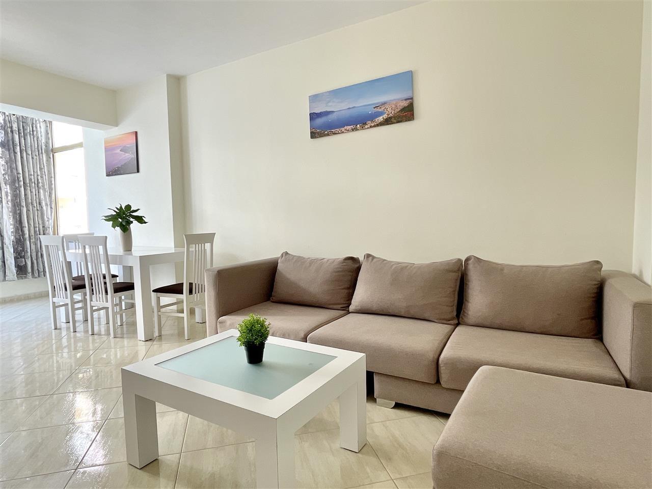 APARTAMENT 1+1 ME QERA DITORE/MUJORE