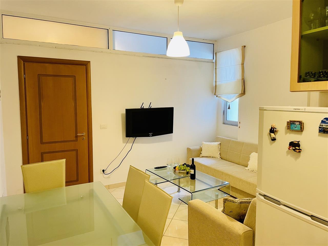 APARTAMENT 1+1 ME QERA DITORE/MUJORE