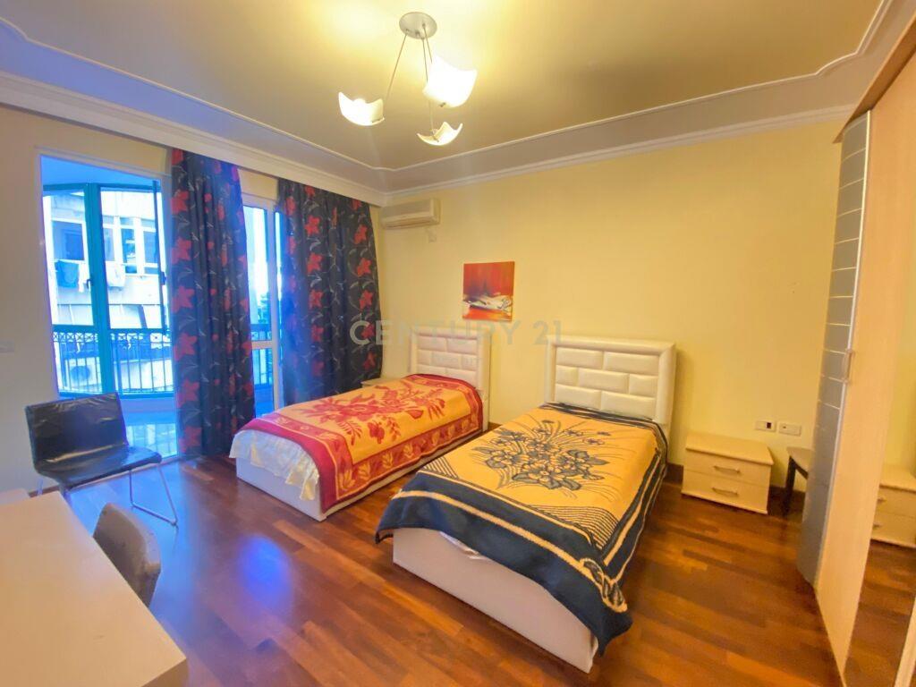 Qira Apartament 2+1+2 Garda €900
