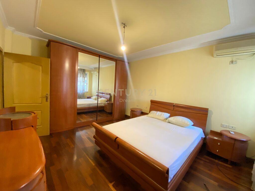 Qira Apartament 2+1+2 Garda €900