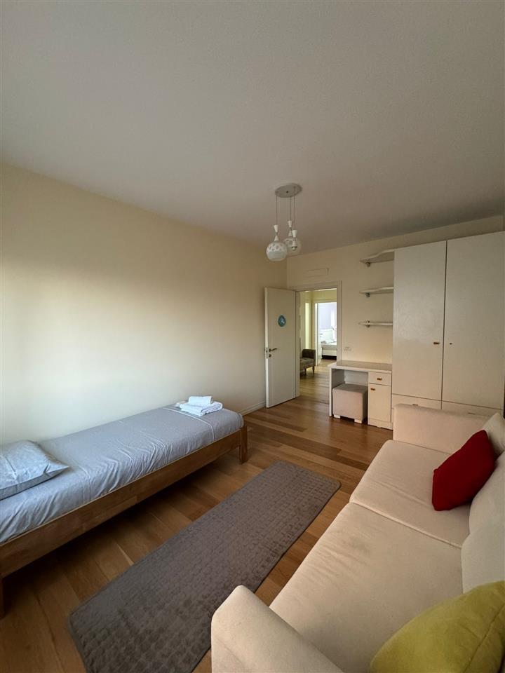 Apartament me qera qender Shkoder