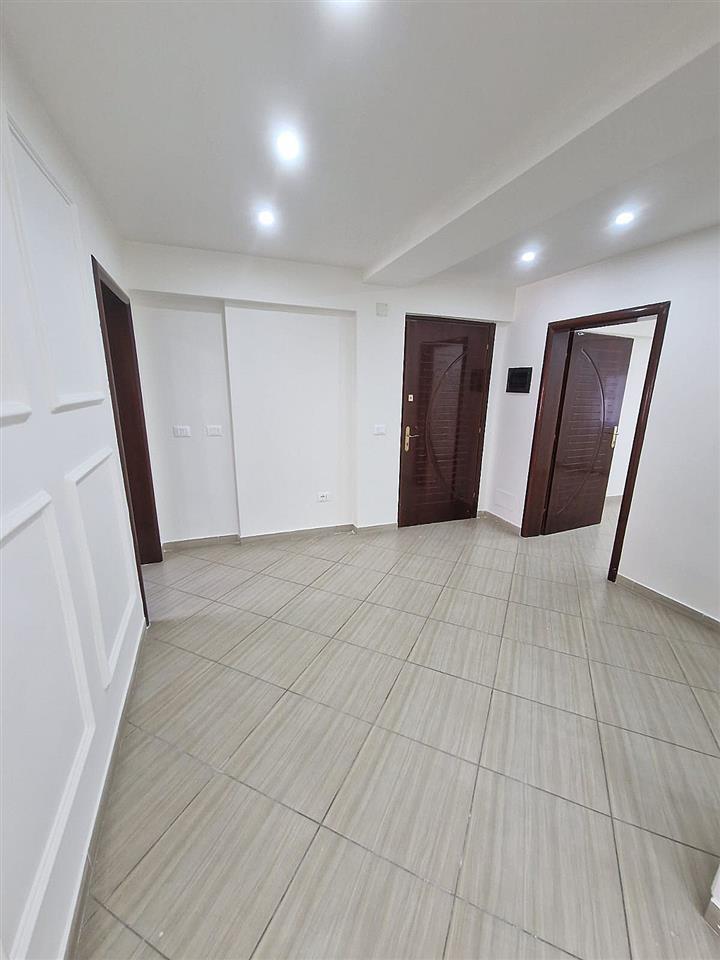 Kavaje,apartament 2+1,shetitorja “Josif Budo”