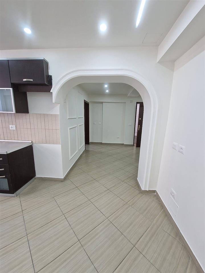 Kavaje,apartament 2+1,shetitorja “Josif Budo”