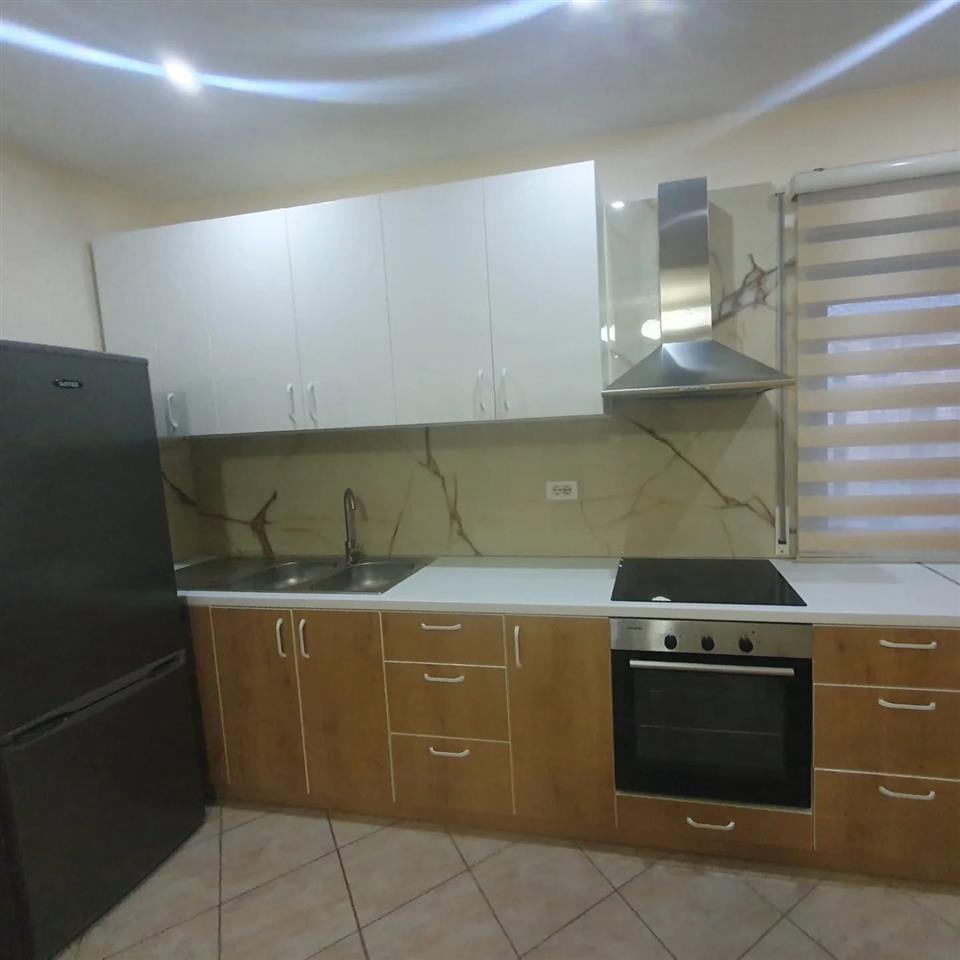 Apartament ne shitje 1+1 te Ish Kombinati i Peshkut Vlore