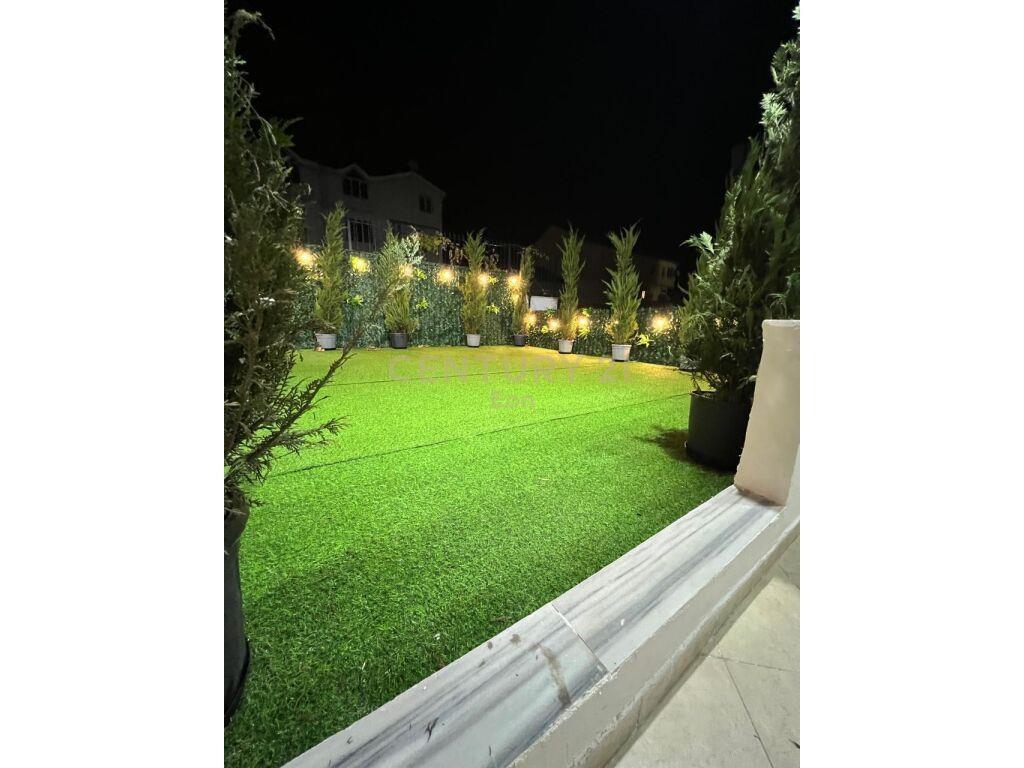 SHITET APARTAMENT 2+1 ME VERANDE , ISH URT DURRES !