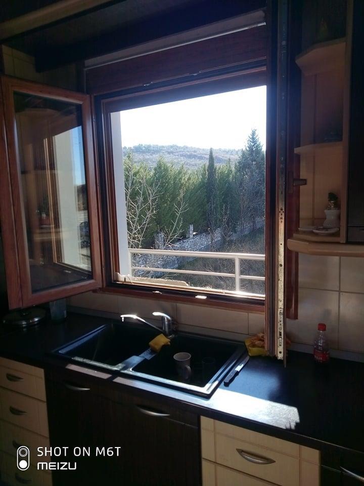 Shitet ose jepet, me qera ndertesa dy -kateshe