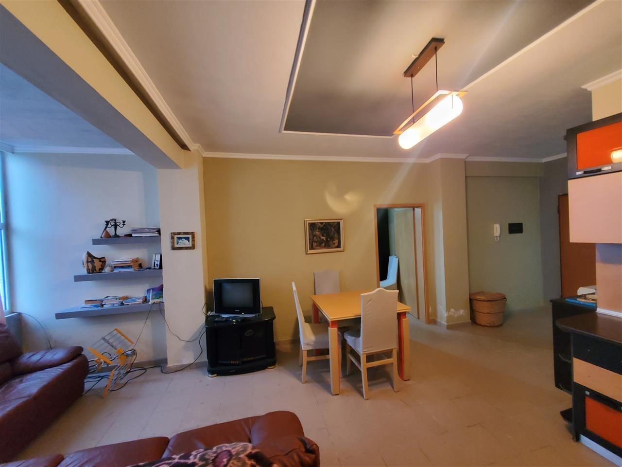 Okazion!!! Shitet apartament ne Sarande