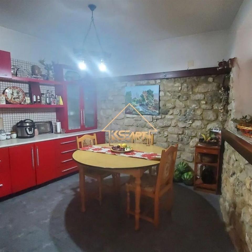 Shitet shtepi private