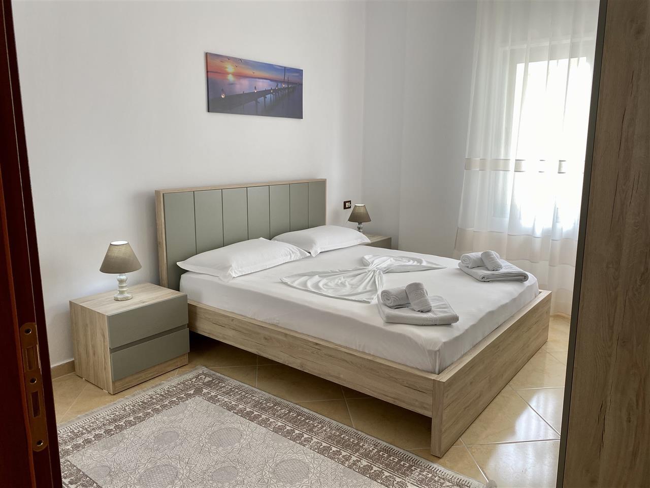 APARTAMENT 2+1 ME QERA DITORE/MUJORE NE LUNGOMARE