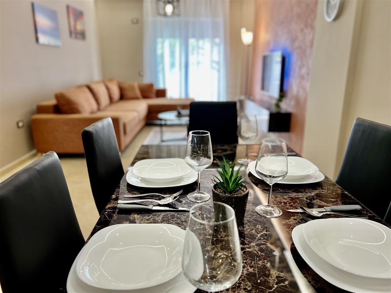 APARTAMENT 2+1 ME QERA DITORE/MUJORE NE LUNGOMARE