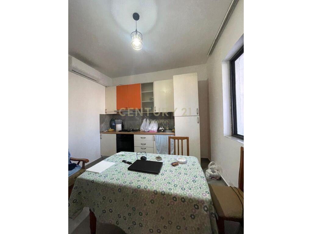 Apartament 2+1 për Qira te Gjykata në Durrës – 300€ | 47 m²