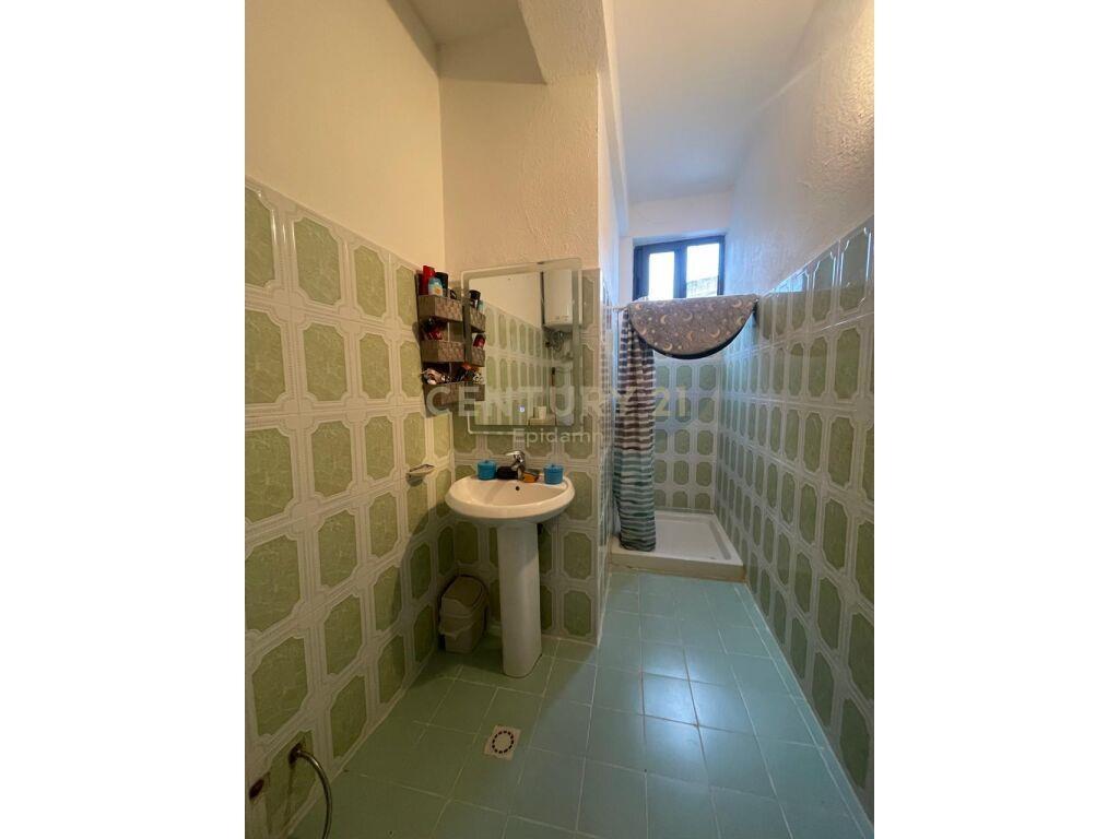 Apartament 2+1 për Qira te Gjykata në Durrës – 300€ | 47 m²