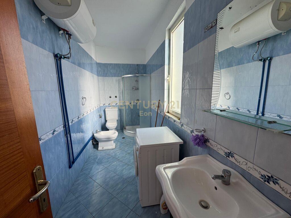 SHITET 2 APARTAMENTE 1+1 DHE 2+1 ME PAMJE DETI NE VOLLGA !!